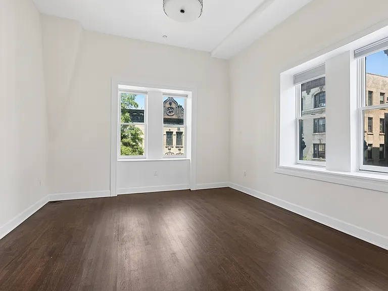 72 Hamilton Ter — Photo 17