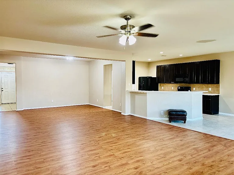 9947 Valance Way — Photo 14
