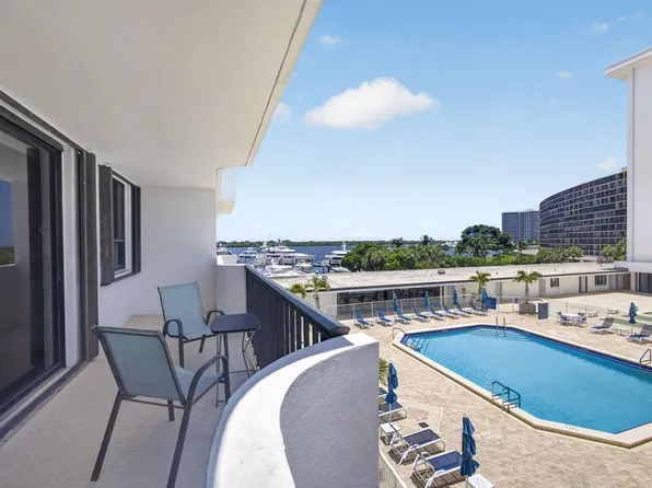 1208 Marine Way #205, North Palm Beach, FL 33408