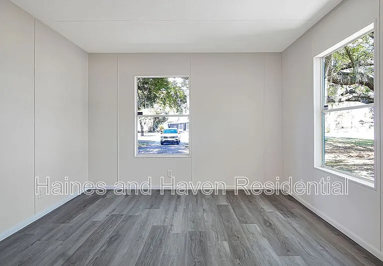 322 Clearwater Lake Dr — Photo 17