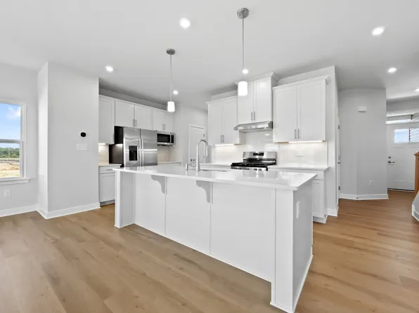 44 Bantry St, Swedesboro, NJ 08085