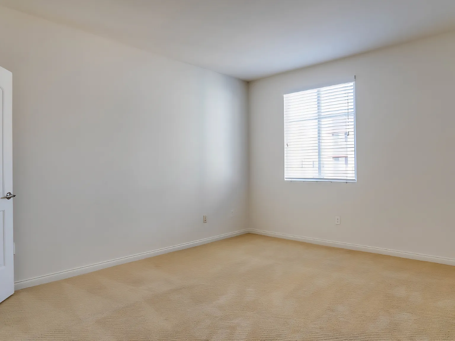 4 bed, 1500 sqft, $3,700 — Photo 4