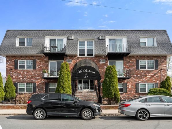 31 Symonds St APT 9, Salem, MA 01970