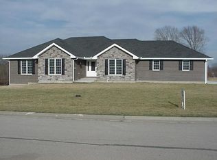 2200 W Country Club Dr, Sedalia, MO 65301