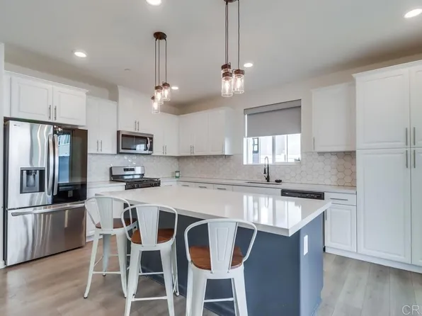 27866 Silo Ln, Valley Center, CA 92082