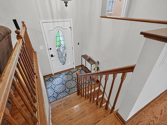 3rd image of 904 Vance Rd