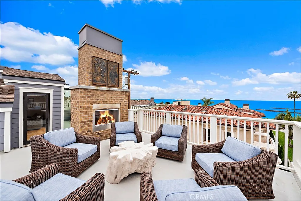 3 bed, 2.5 bath, 2500 sqft, $25,000 — Photo 3