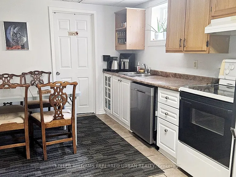 743 Sunnypoint Dr #BASEMENT — Photo 2
