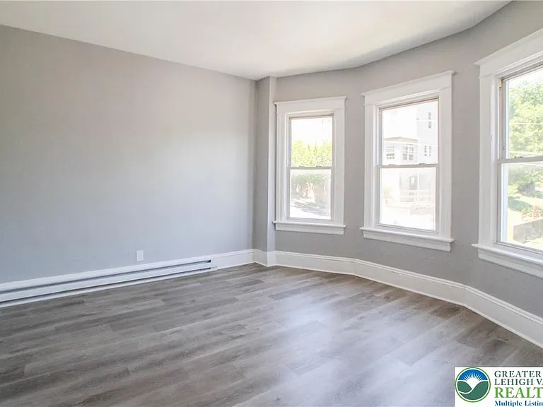 682 Bushkill St #4 — Photo 8