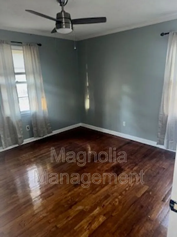 3 bed, 1.0 bath, $1,350 — Photo 3
