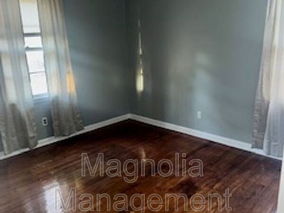 3rd image of 471 Shephard Rd