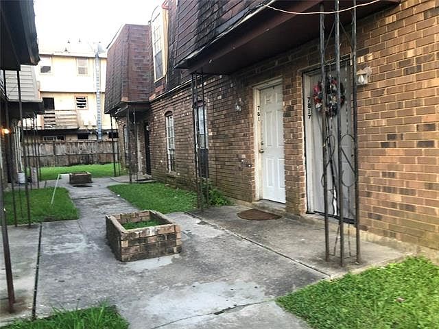 1st image of 7817-23 Read Blvd