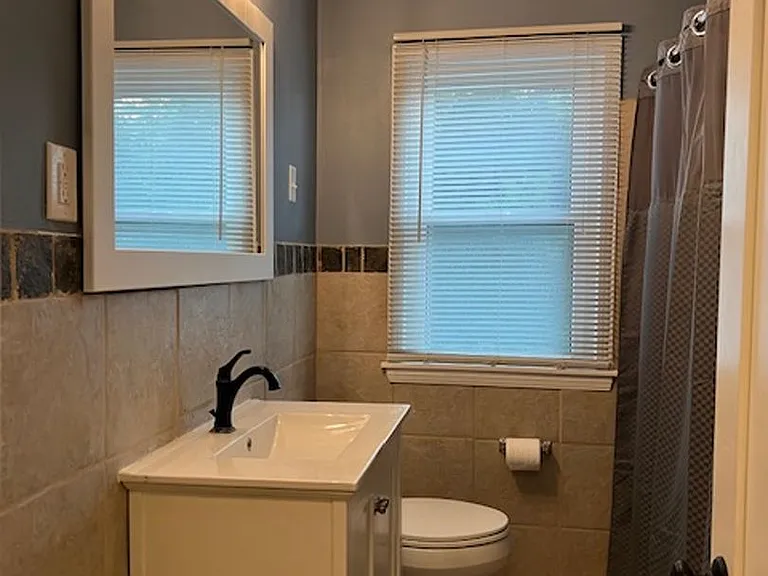 3238 Rhode Island Ave S — Photo 12