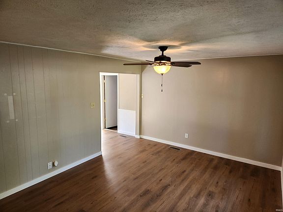 4th image of 2121 W Thomas Dr