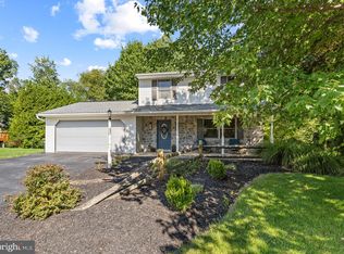 5 Homestead Dr, Denver, PA 17517
