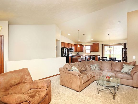 4th image of 1551 Dalebrook Dr