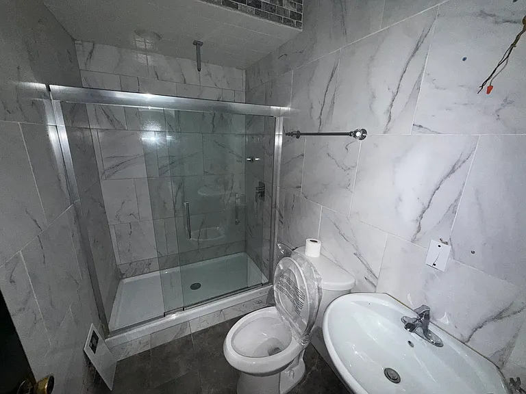 1618 Green St — Photo 7