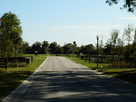 5th image of 6955 Indian Creek Park Dr.