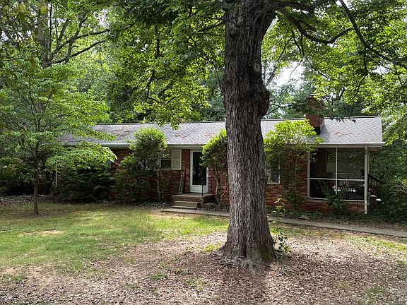 2nd image of 145 W Park Dr