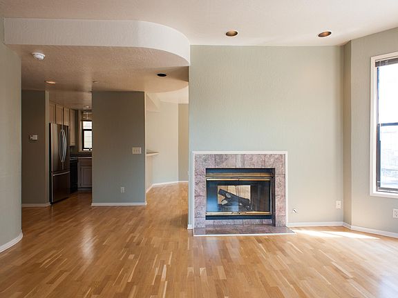 4th image of 2204 Hyde St