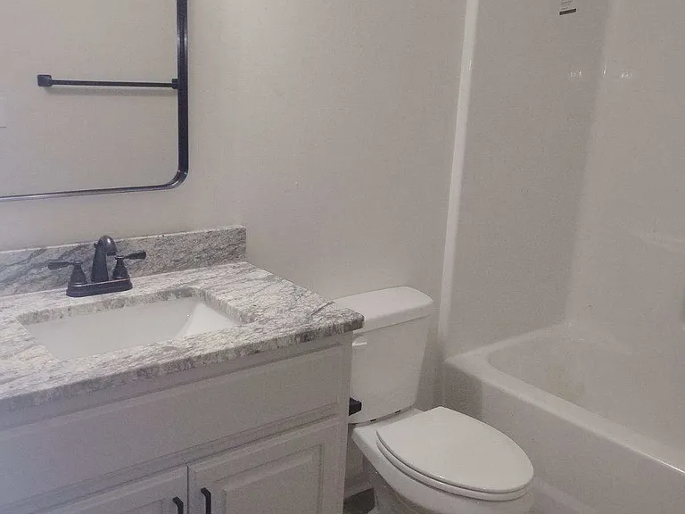 161 Coral Ln — Photo 4