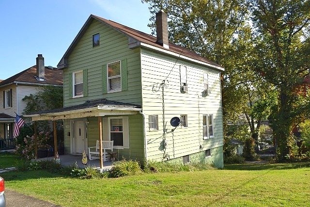 2nd image of 3336 Elm St