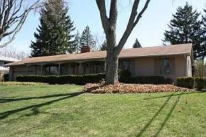 3950 Norbrook Dr photo 1