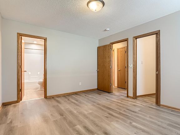 5th image of 12634 Eldorado St NE