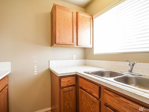 2nd image of 11112 SE 225th Ct