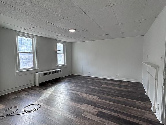 5th image of 1144 Woods Run Ave