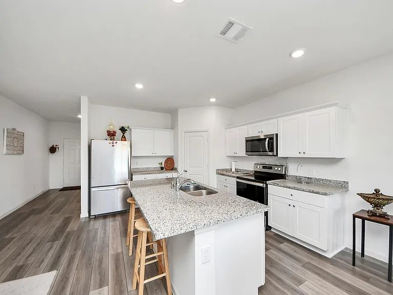 4830 Highland Springs Dr — Photo 22