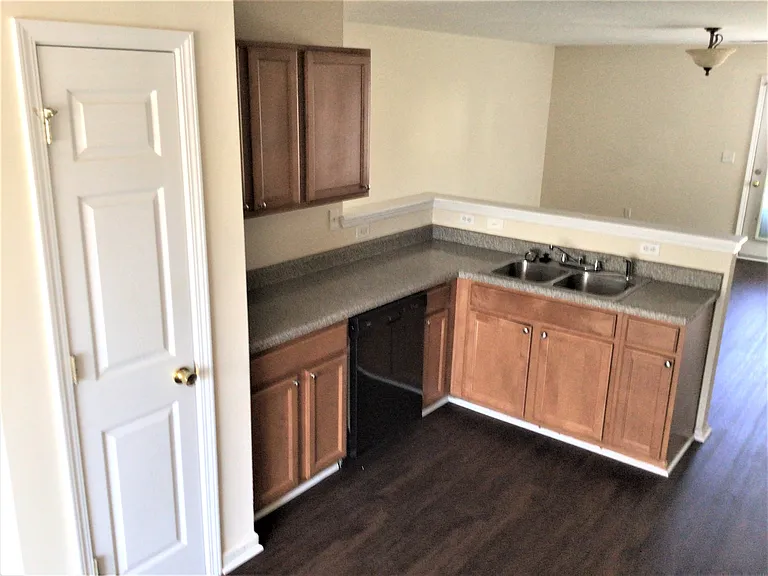 3906 Jack Pine Ct — Photo 3
