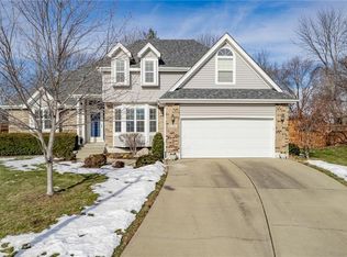 2700 SE 2nd St, Lees Summit, MO 64063