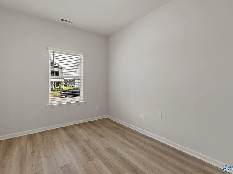 7202 Fox Glen Cir — Photo 4