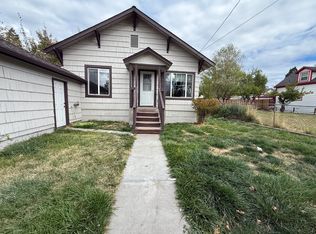 718 Cedar St, Mount Shasta, CA 96067