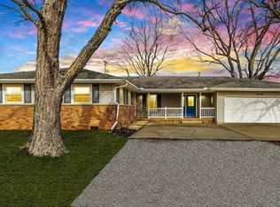 709 E Main St, Tolono, IL
