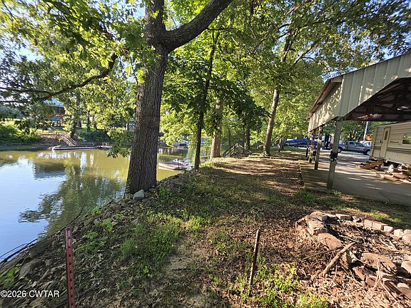 3rd image of 431 Pevahouse Camp Cir