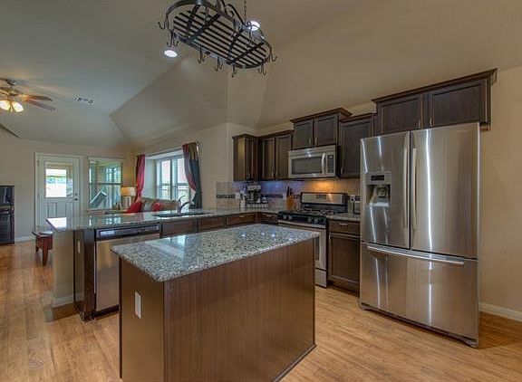 5th image of 2704 Cottonwood Shores Dr