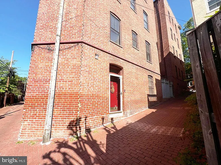 3014 Dent Pl NW #4E — Photo 11