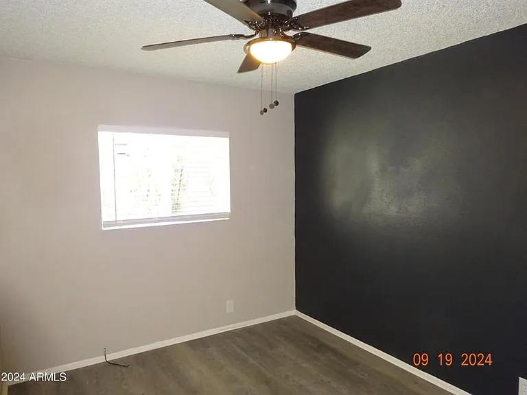341 E Vogel Ave #2 — Photo 17