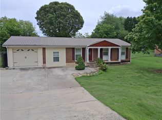 2688 Sardis Rd, Gainesville, GA 30506