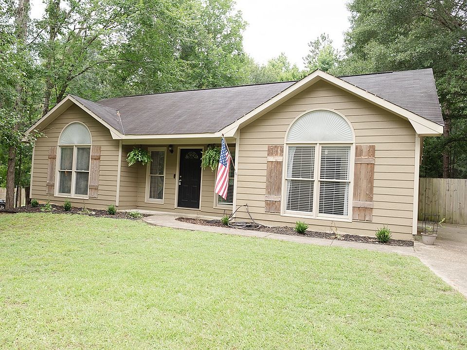 1st image of 224 Lee Road 206