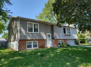 705 W 12th St, Belvidere, IL 61008