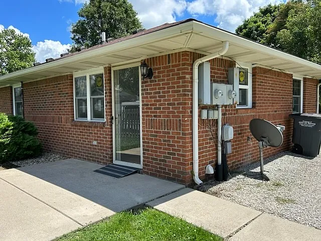 418 Valley St — Photo 9