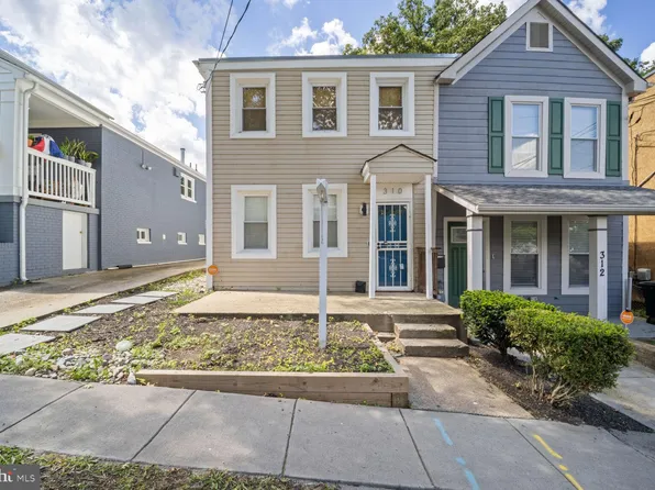 310 57th St NE, Washington, DC 20019