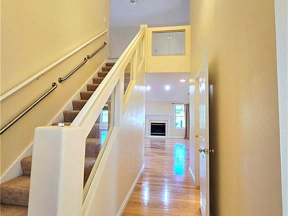 4th image of 10770 Waterview Dr