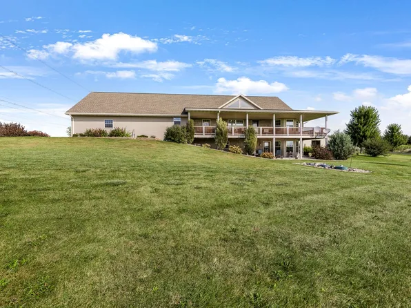W3368 Krueger Rd, Seymour, WI 54165