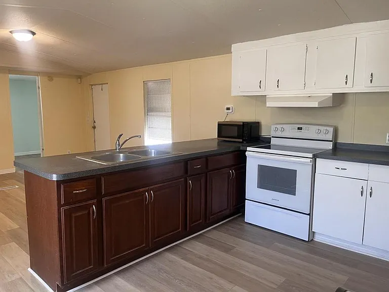 6610 Limerick Ave — Photo 6