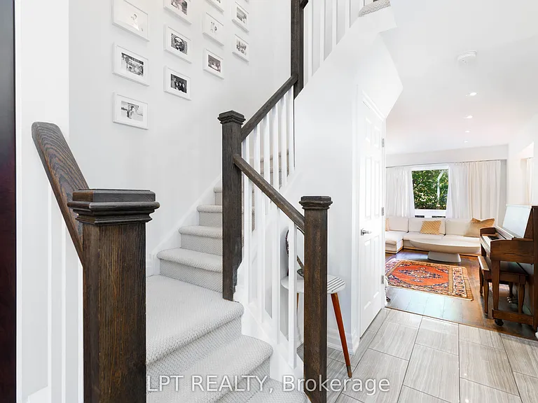 6 Odin Cres — Photo 14