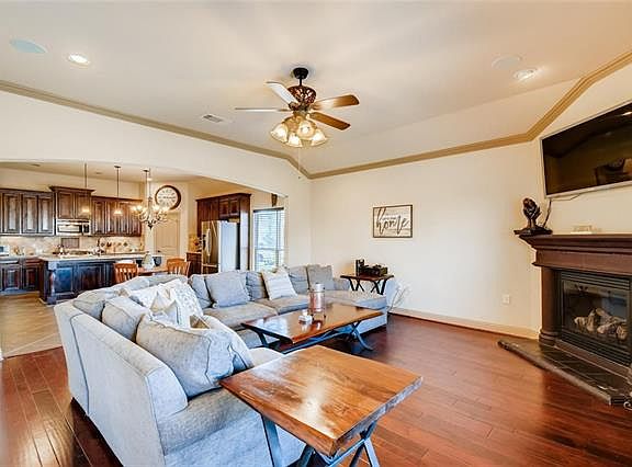 4th image of 4928 Lexington Meadow Ln